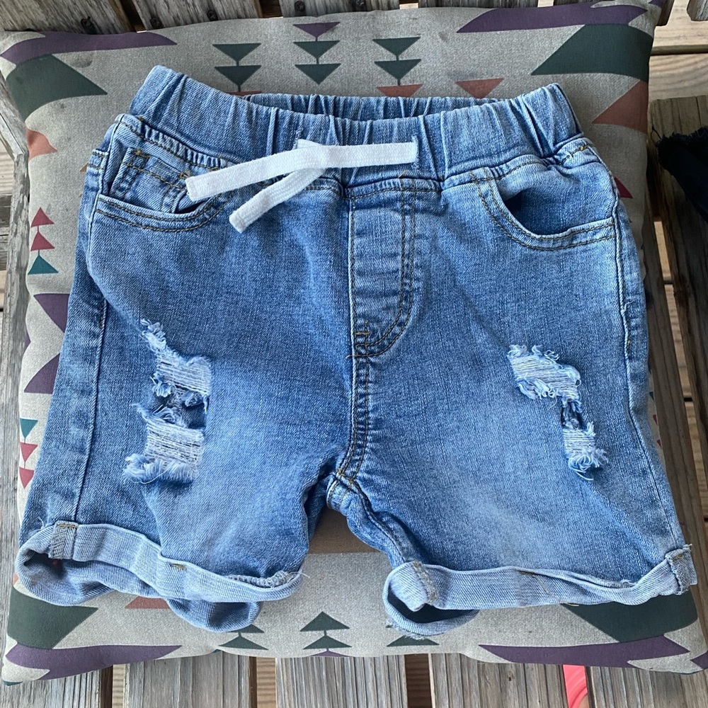 Little bipsy denim shorts , 5-6t , guc/ like new